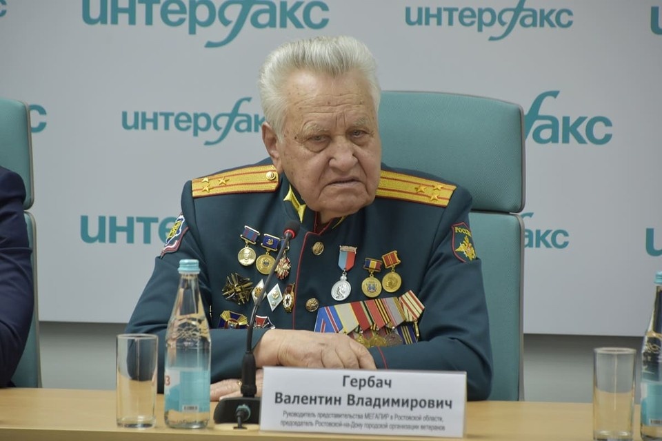    Валентин Гербач надеется, что справедливость восторжествует, и Алексею Бересту присвоят звание Героя России. Дмитрий КУТЕПОВ