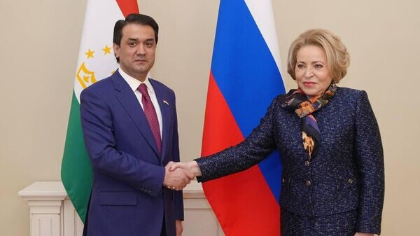    © Foto / Пресс-служба Рустама Эмомали