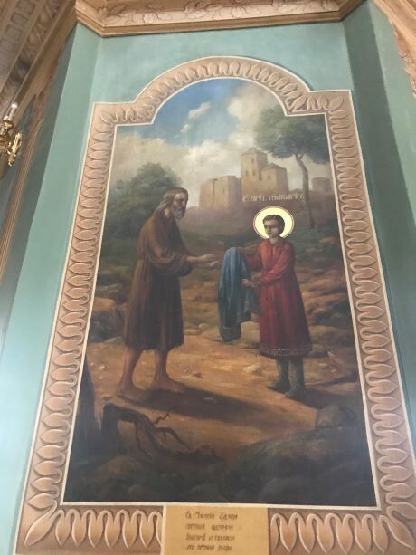 Фрески рассказывают об иноке Макарии.