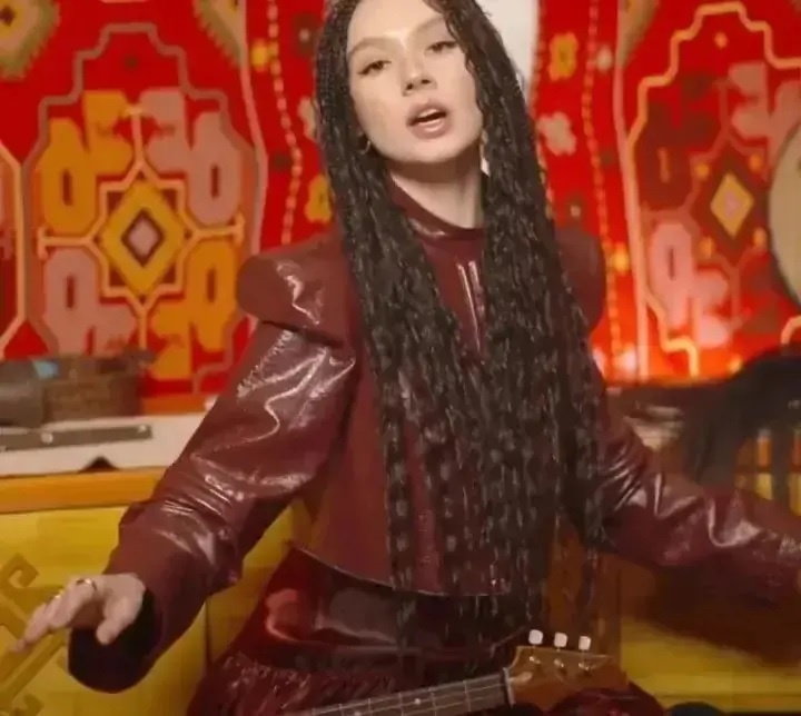    Скриншот клипа с официального сайта группы ВК