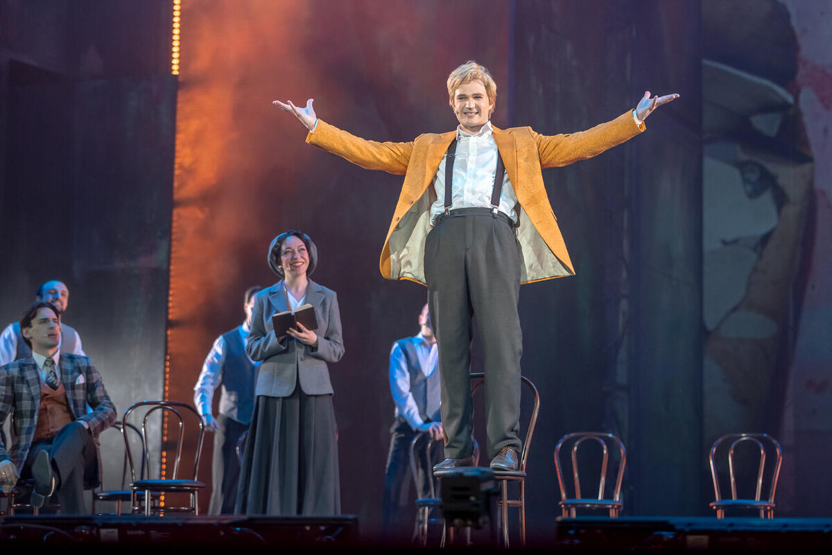    Сцена из мюзикла "Есенин" Предоставлено фестивалем "Золотая маска"