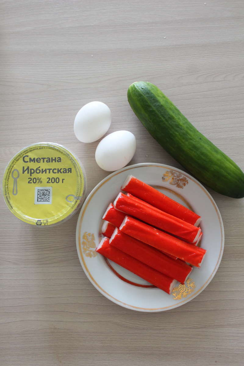 Продукты для нашего диетического крабового салата