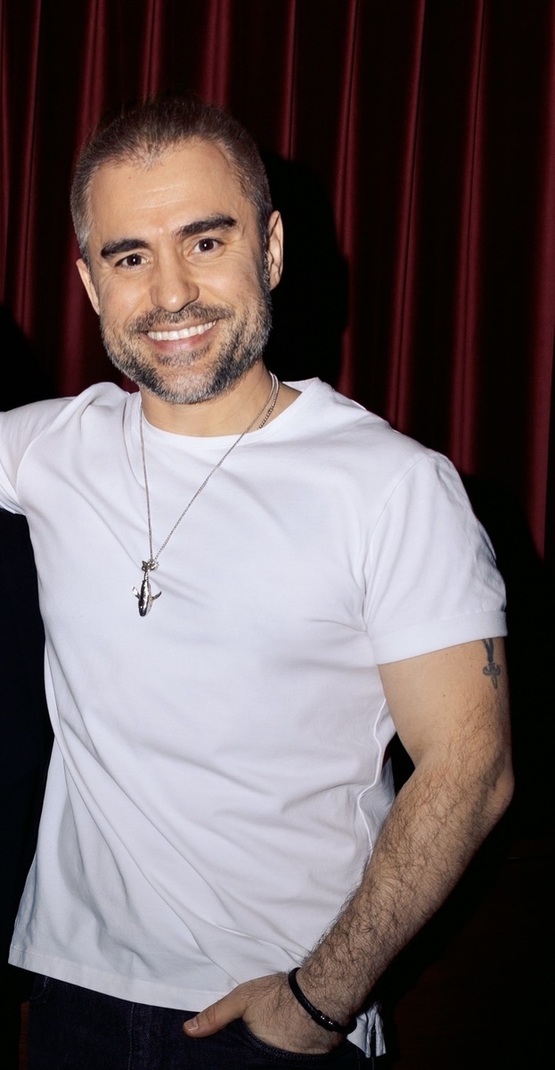    Дизайнер Омар Байрамов Личный архив