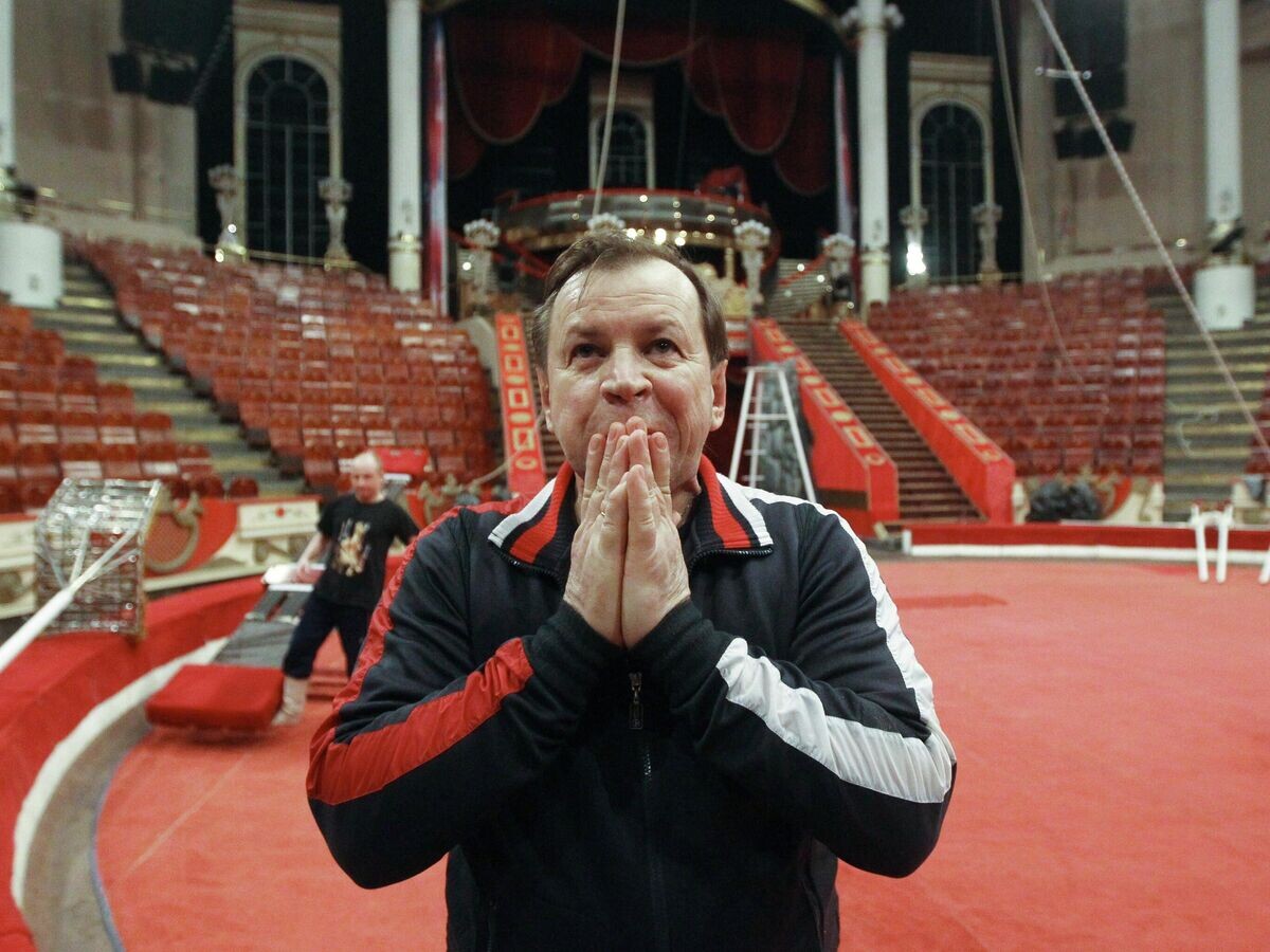    Дрессировщик Виктор Кудрявцев© РИА Новости / Алексей Куденко