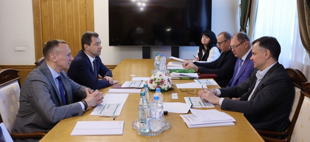    CREATOR: gd-jpeg v1.0 (using IJG JPEG v62), quality = 90 redaktor