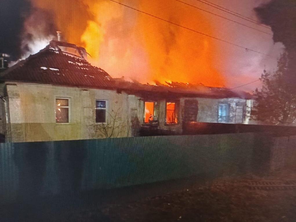 Пожар, устроенный тамбовчанкой, повредил три квартиры