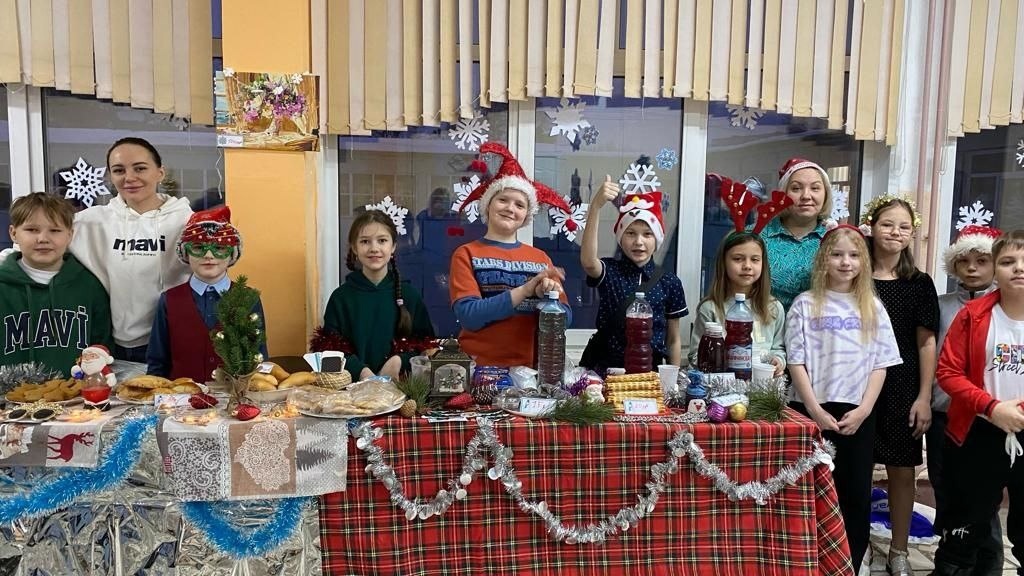 Школьная ярмарка. БФ "Счастье детям"