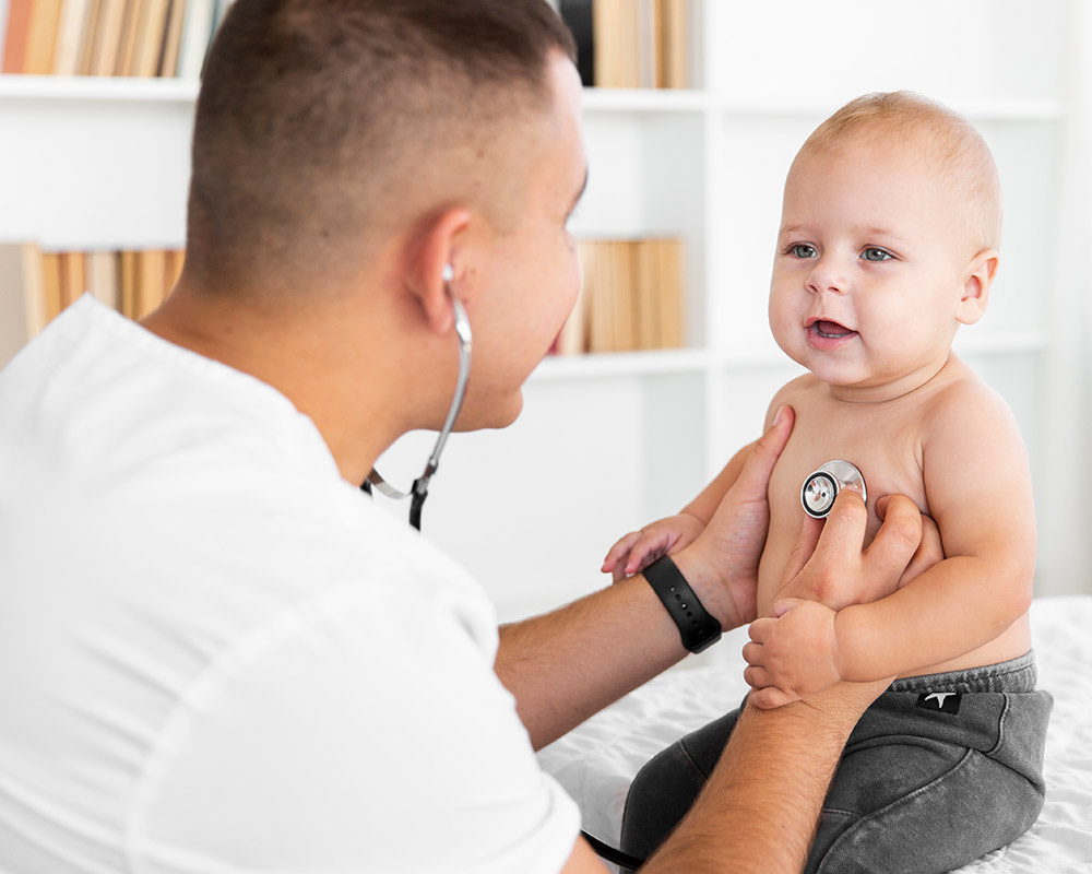    11 вопросов, которые стоит задать педиатру Сергею Бутрию