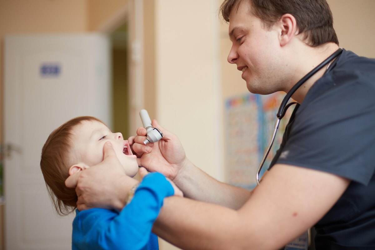    11 вопросов, которые стоит задать педиатру Сергею Бутрию