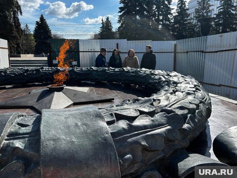 Газовое оборудование «Вечного огня» прошло ревизию. Фото: Пресс-служба администрации Челябинска © URA.RU