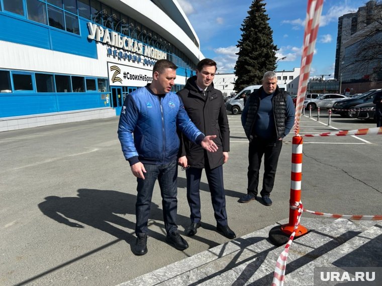 Ремонт памятника погибшим спортсменам выполнять в ближайшие дни. Фото: Пресс-служба администрации Челябинска © URA.RU