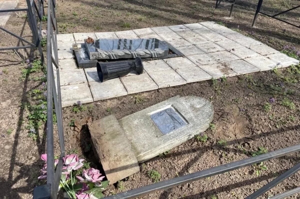    Вандалы разгромили татарское кладбище в Касимове