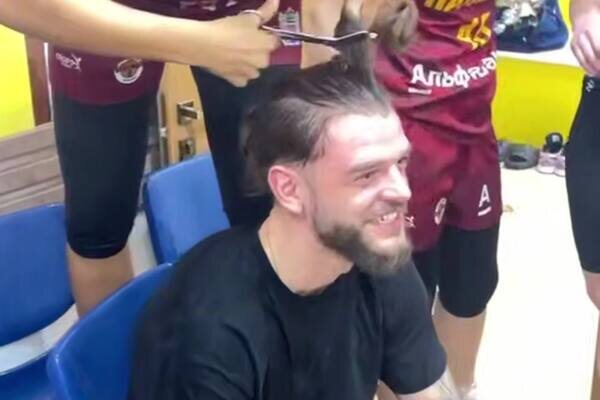    Тренер даже отрезал волосы: Баскетболистки «Надежды» из Оренбурга впервые за 5 лет вышли финал Премьер-лиги