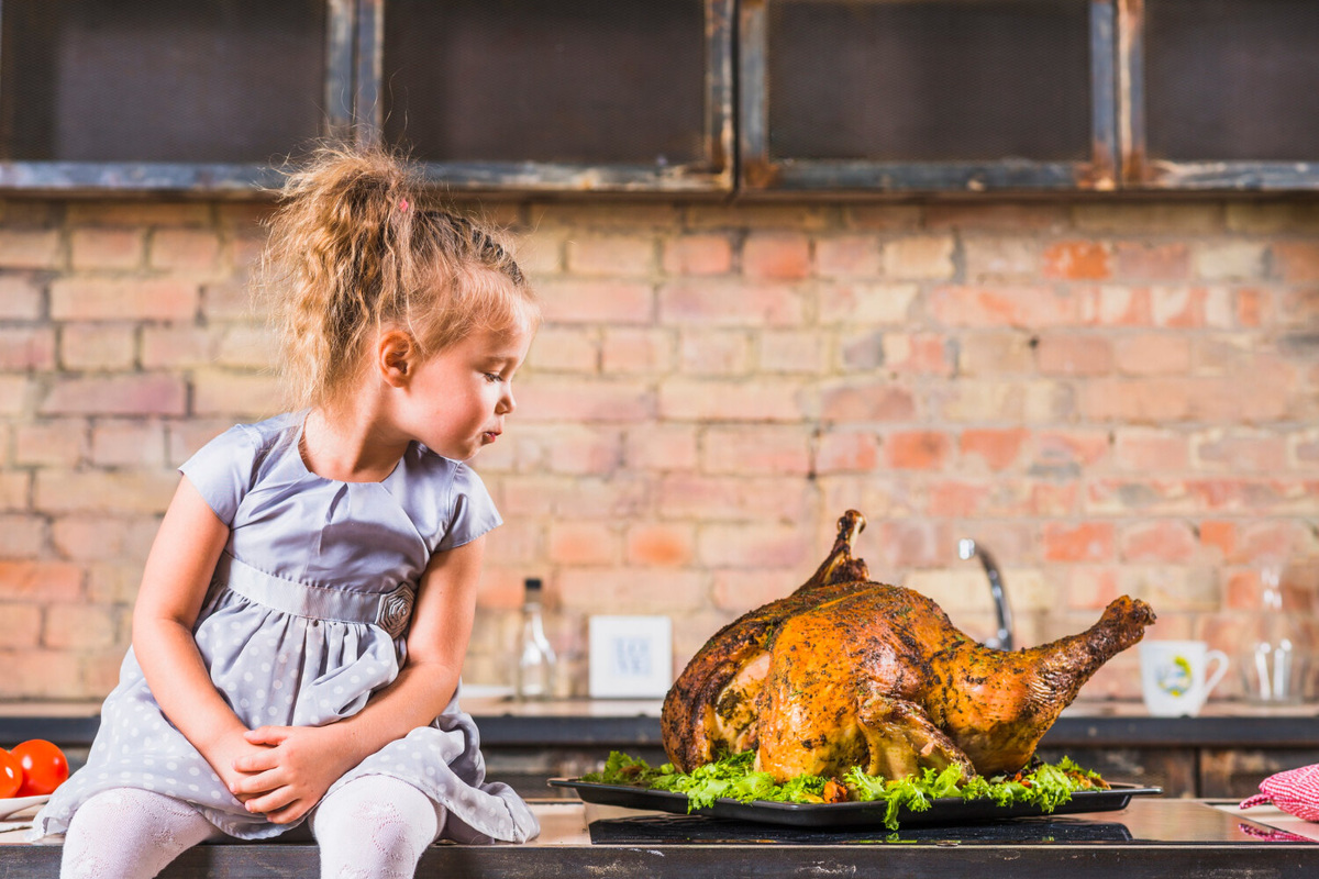     Ученые: для долгой жизни нужно есть больше мяса в детстве и растительной пищи в старости