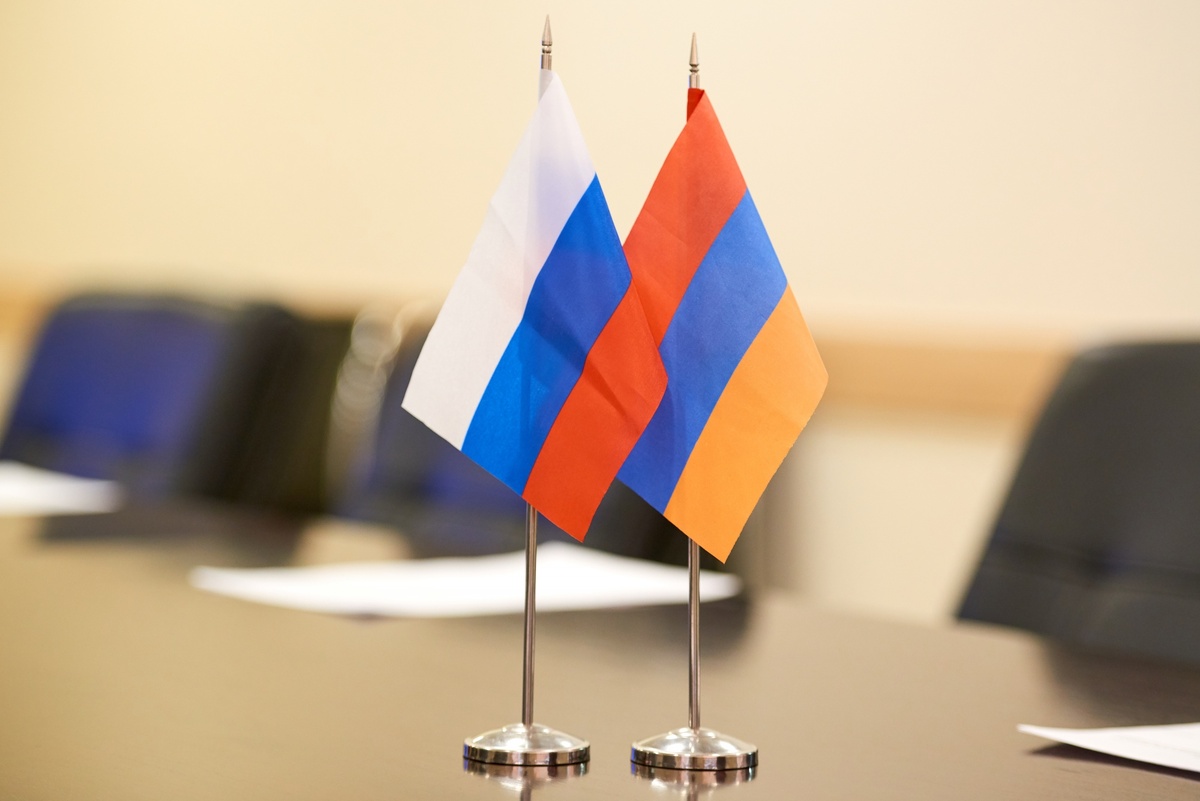 Как армянам подписать контракт на СВО