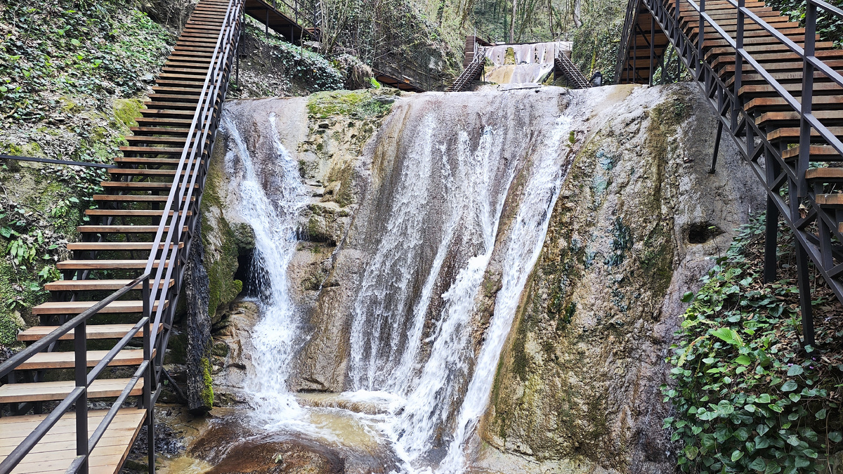 каскады,каскады!