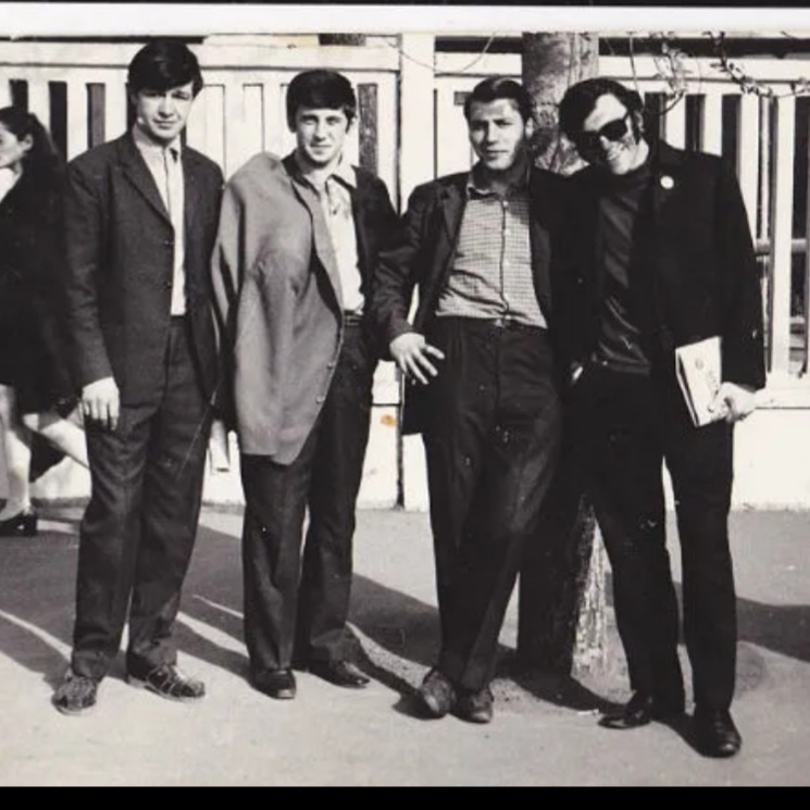 Слева направо: Смирнов Александр, Степеренко, Александр, Филин Алексей и я. Спасибо.