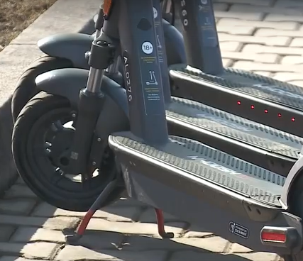     В Красноярске определены зоны, где теперь нельзя прокатиться на электросамокате