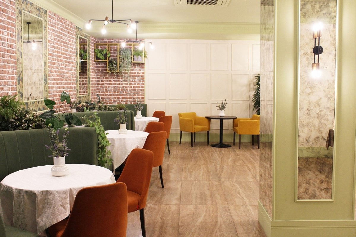 Уютным ваше кафе сделают мебель и детали интерьера