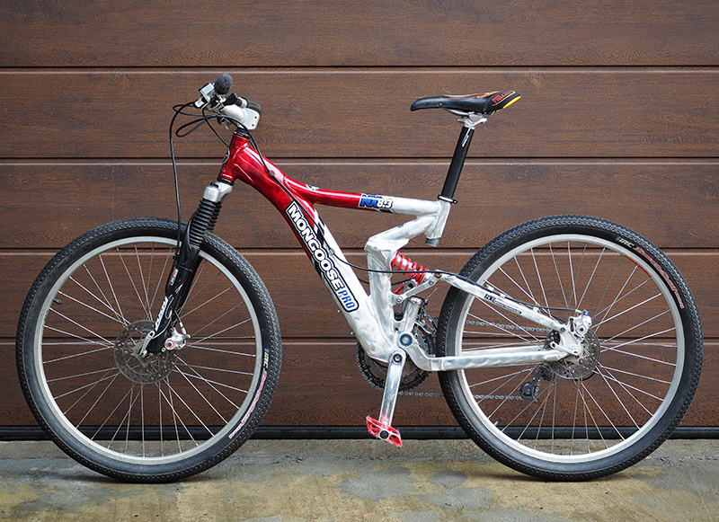 Американский горный велосипед Mongoose Pro NX 8.3, изготоленный в 1999 году. Из коллекции Веломузея Андрея Мятиева.