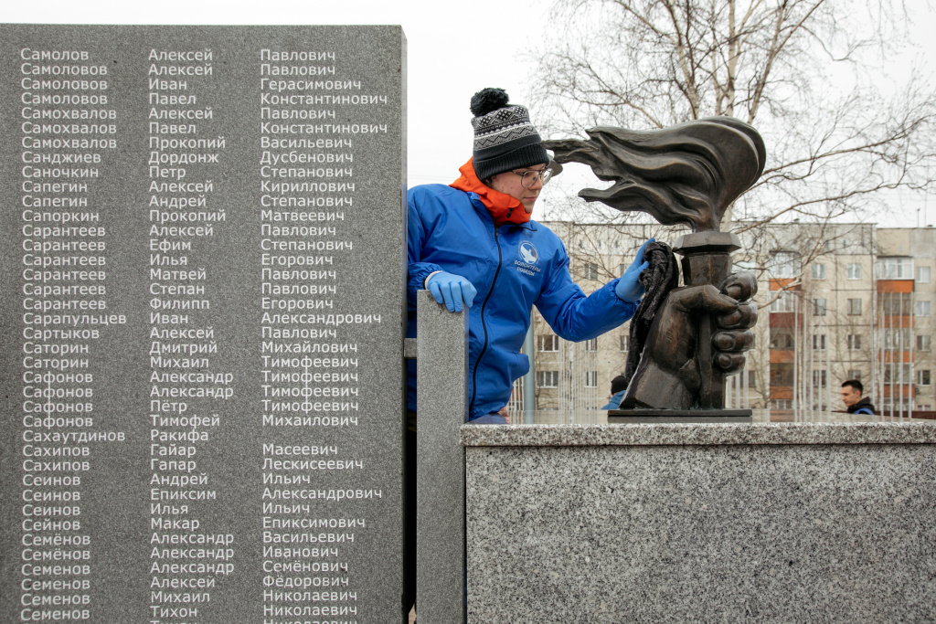    В Югре позаботятся о 303 памятниках и мемориалах, посвященных героям различных войн и конфликтов