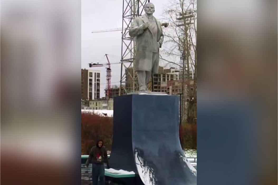     / Источник: Кадр из видео