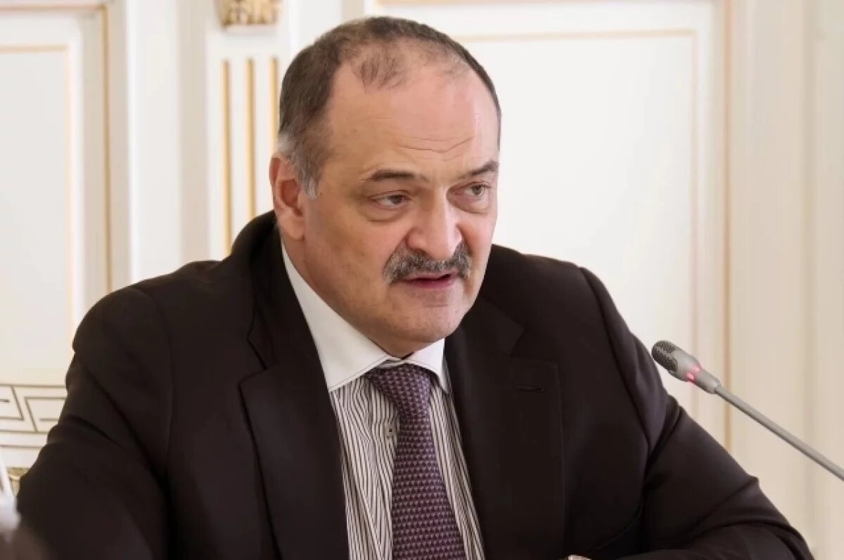    Глава Меликов раскритиковал чиновников за некомпетентность при подтоплении