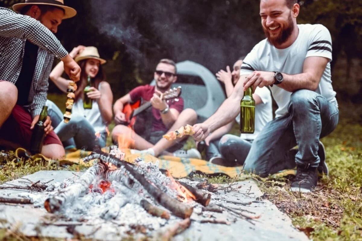    Скоро во дворах появятся любители шашлыков и шумных посиделок.