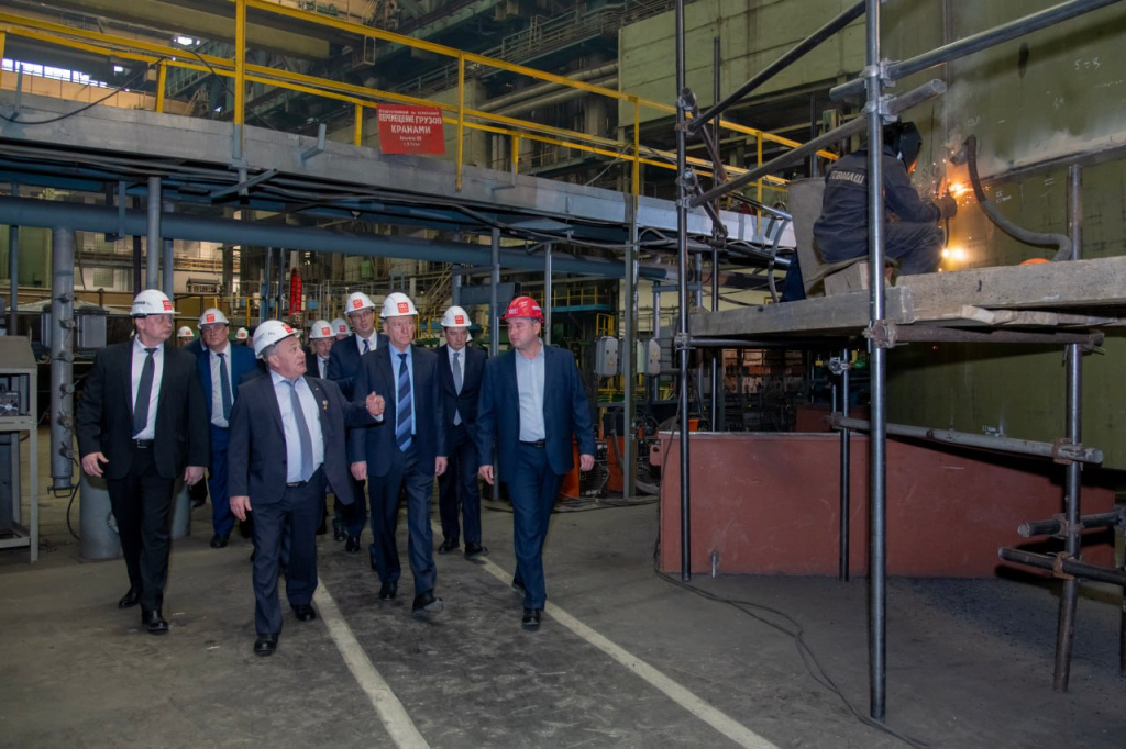 Глава Морской коллегии проинспектировал ход строительства атомных подводных лодок / Фото: "Объединенная судостроительная корпорация"  📷
