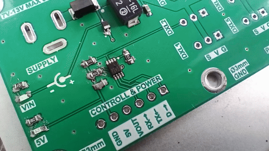 Как видим детали съезжают на свои посадочные места.