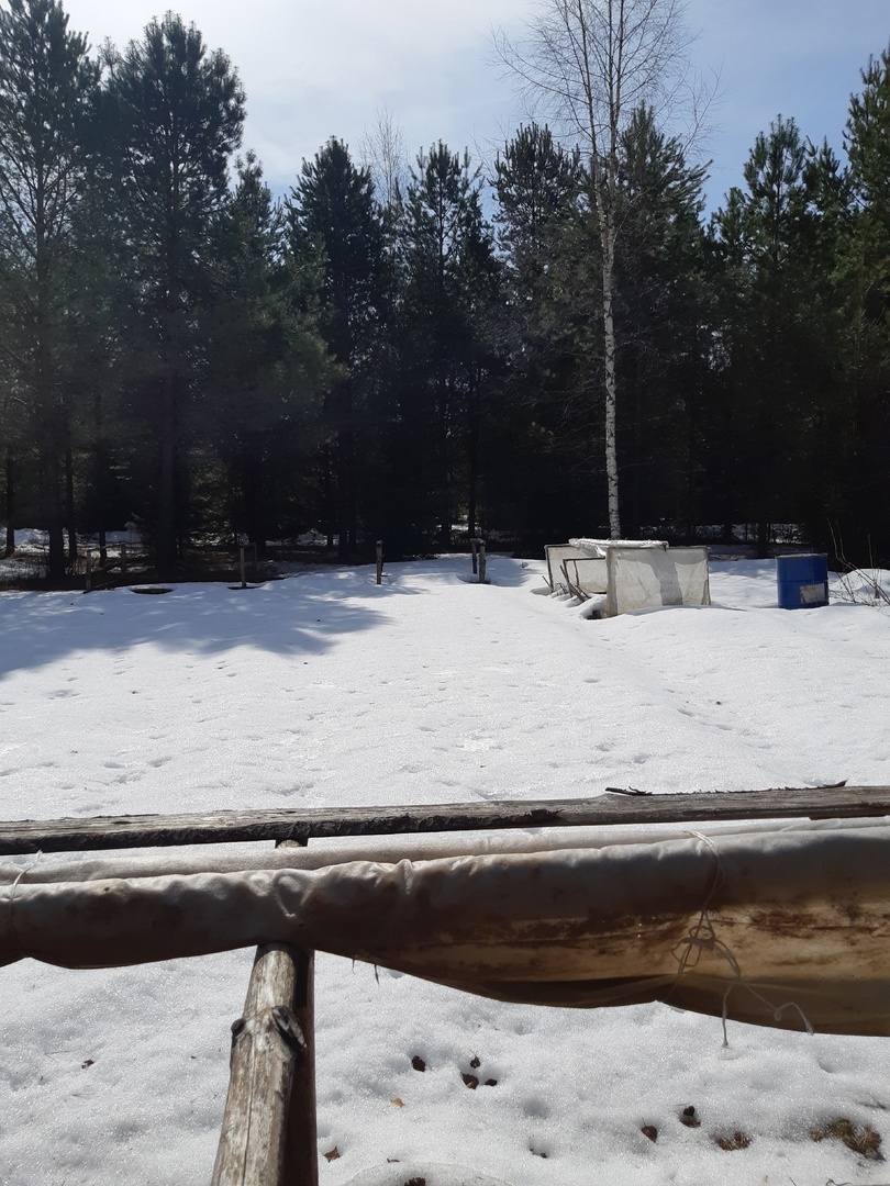 15 апреля, огород пока в снегу