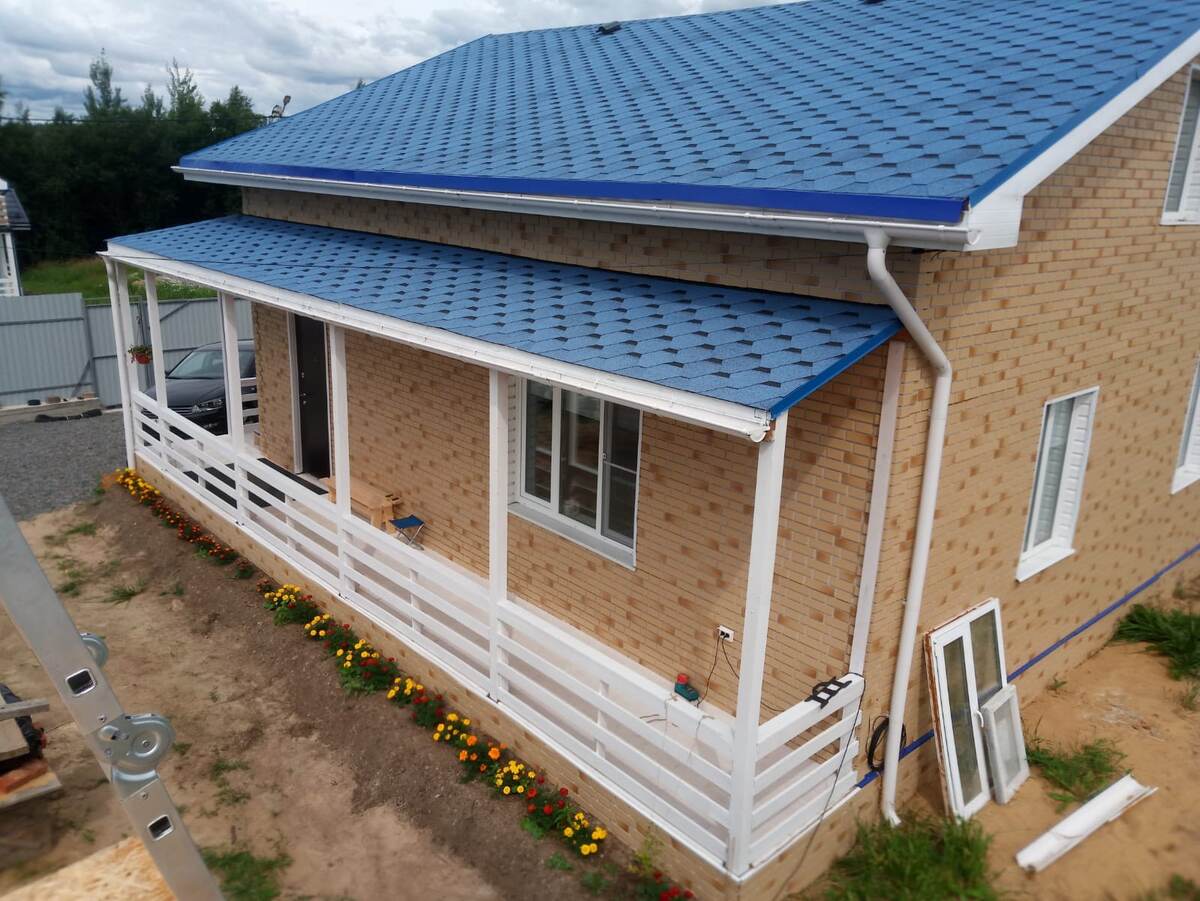 Загородный коттедж.