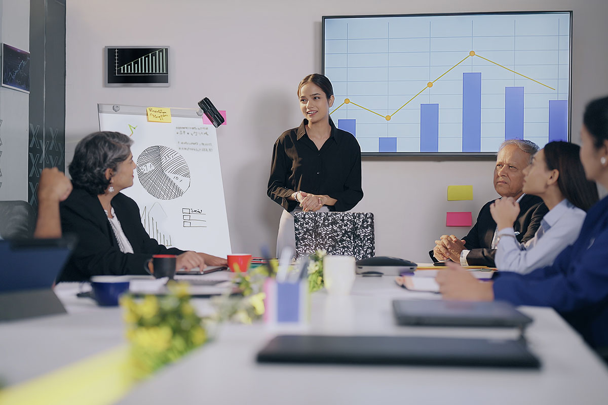    Если несколько акционеров владеют равными долями акций, они будут управлять компанией совместно. Источник: Shutterstock