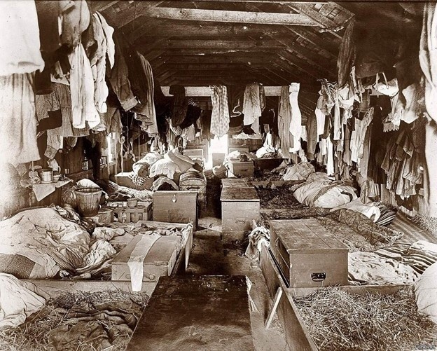 Рабочий барак Фото из открытого доступа