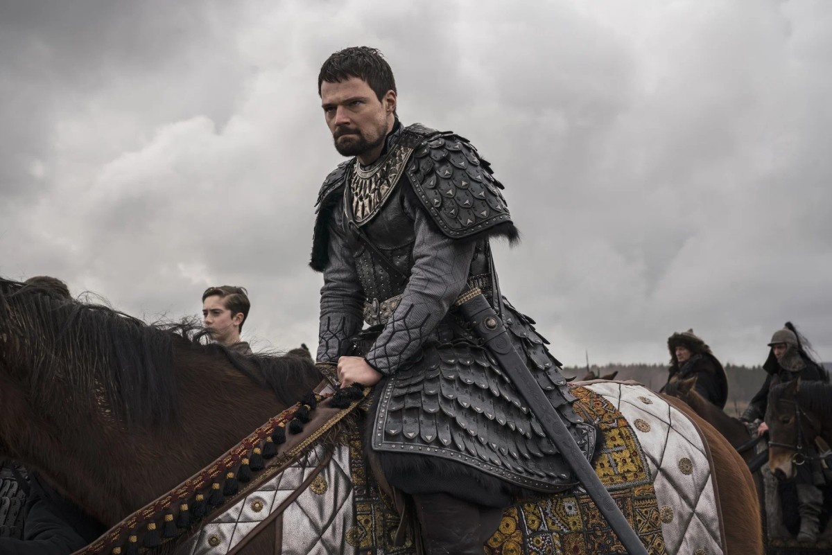 Данила Козловский