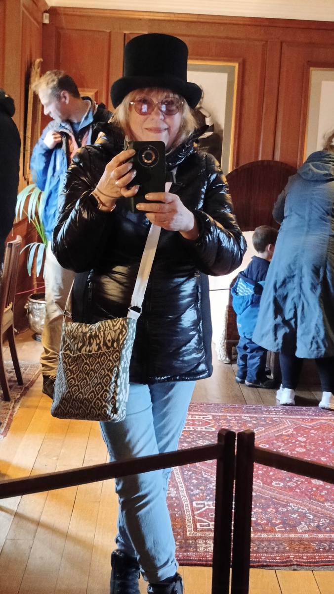 В замке Дрого