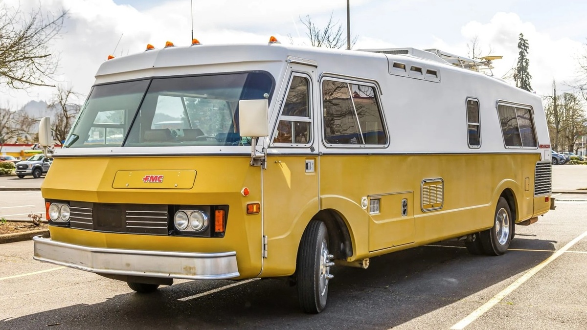 FMC 2900R 1974 года