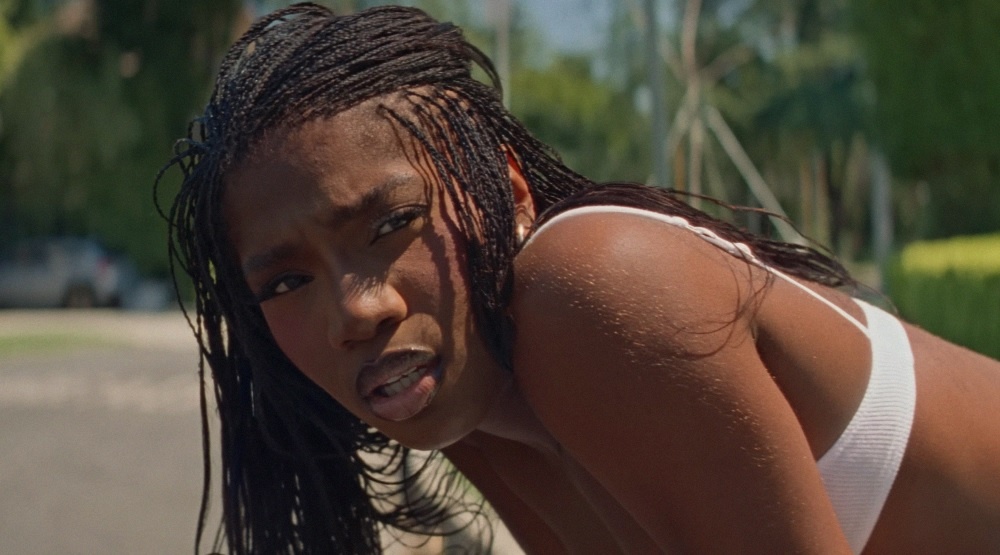     Кадр из клипа «Anxiety»