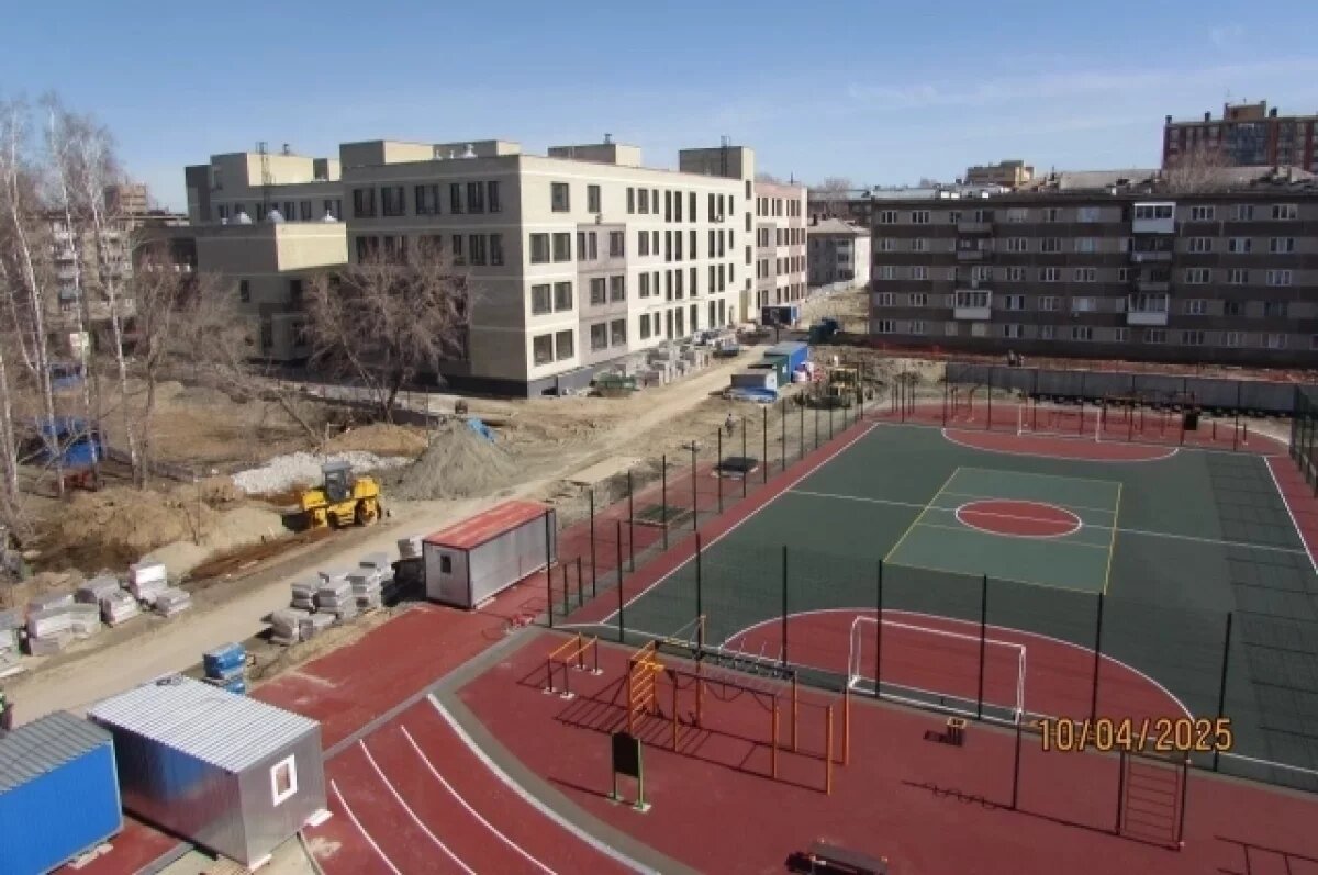    Госстройнадзор проверил строительство школы в Стрижах