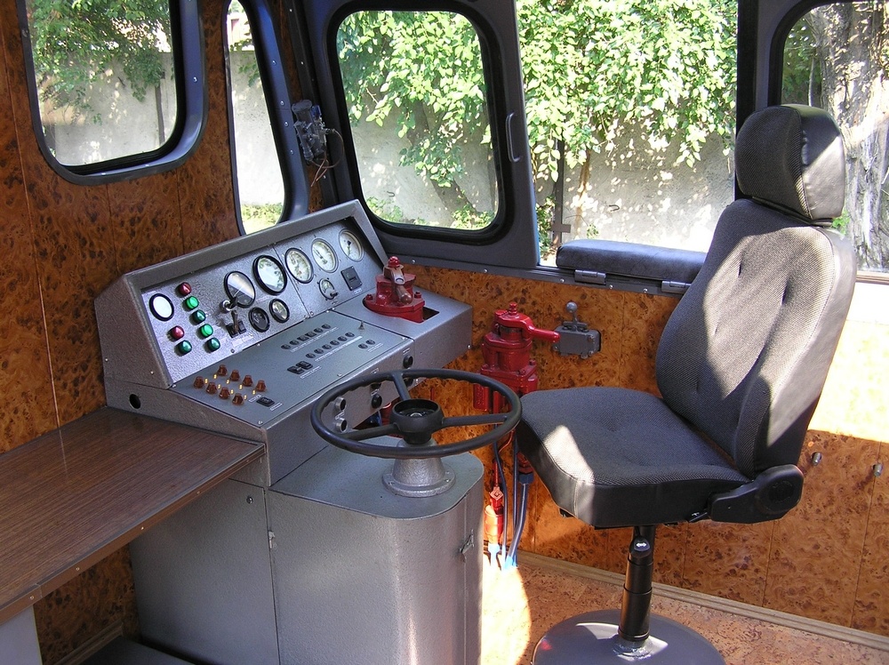 Место машиниста тепловоза ТГМ23