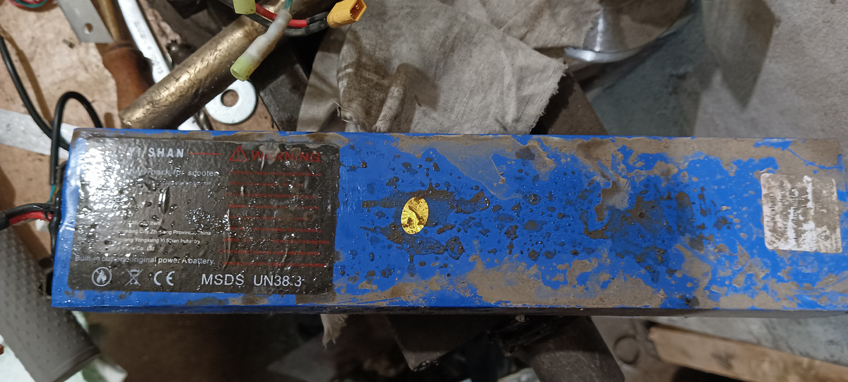 вот в таком состоянии аккум