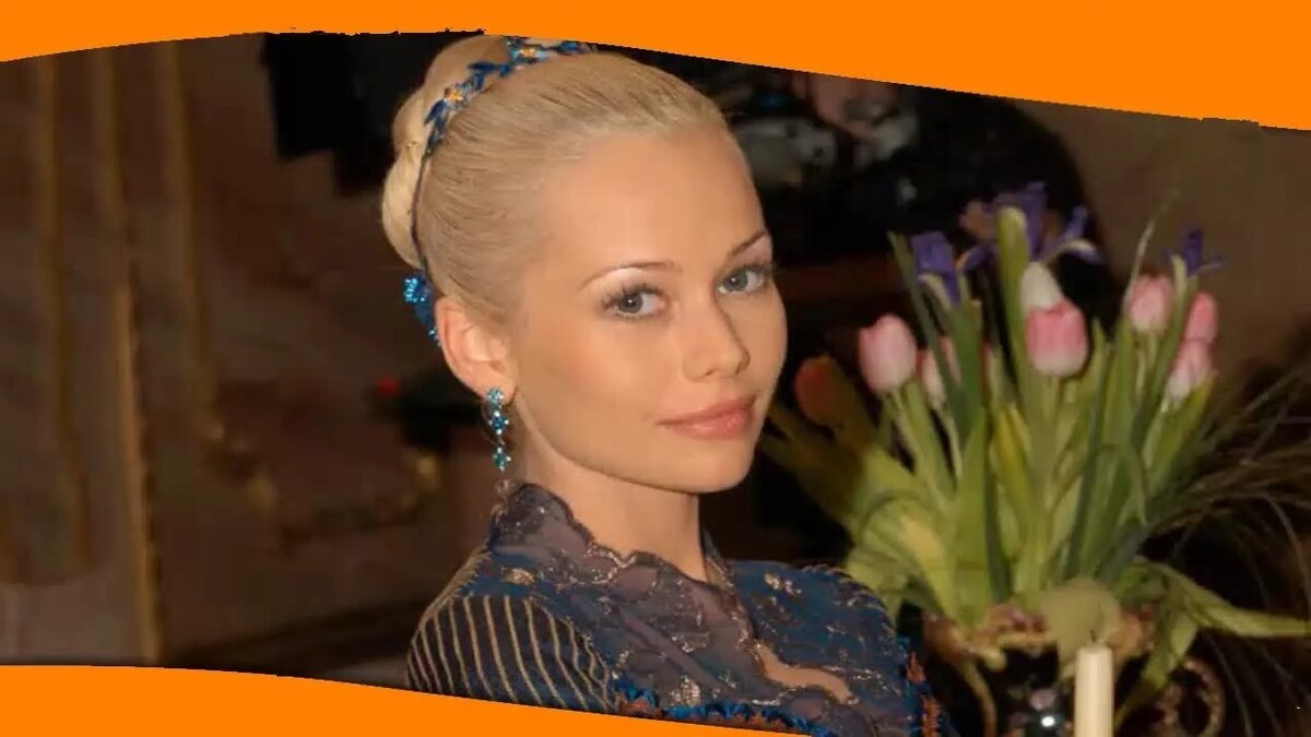 Елена Корикова