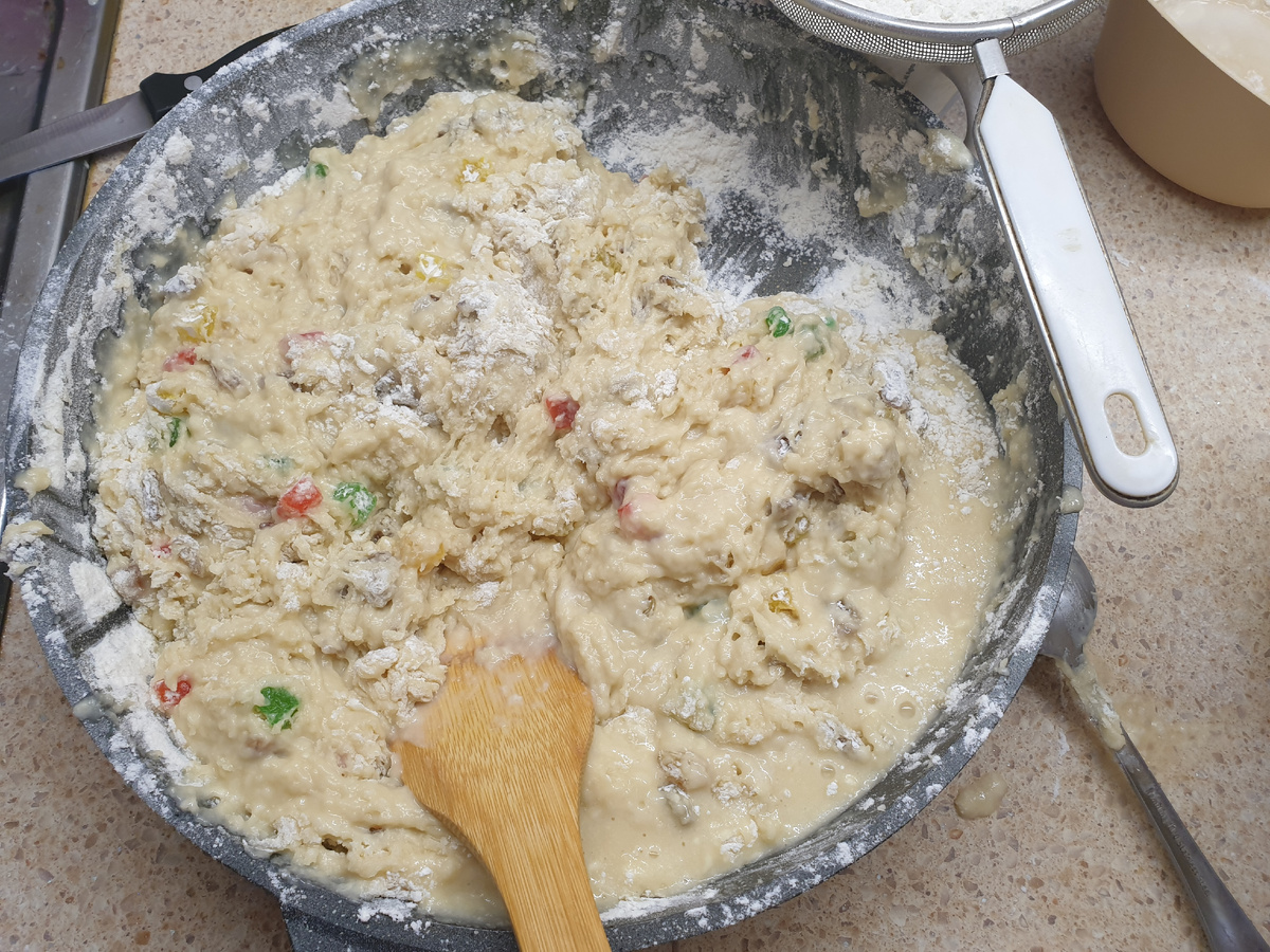 Щедро добавила цукатов