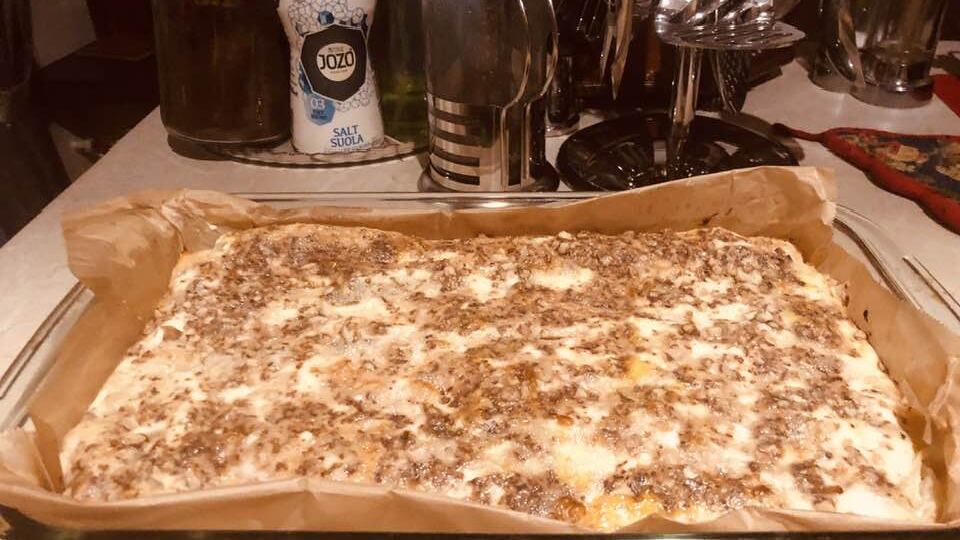 Вкус бомбический: пирог из теста фило с грушей, камамбером и рикоттой