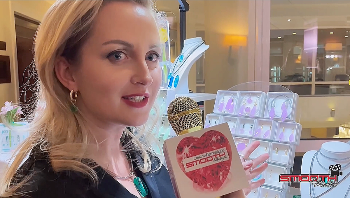 Интервью с Яной Карасовой, бренд JOYANA. Проводит интервью Мария Кочубей, ведущая и корреспондент от Smooth LifeStyle