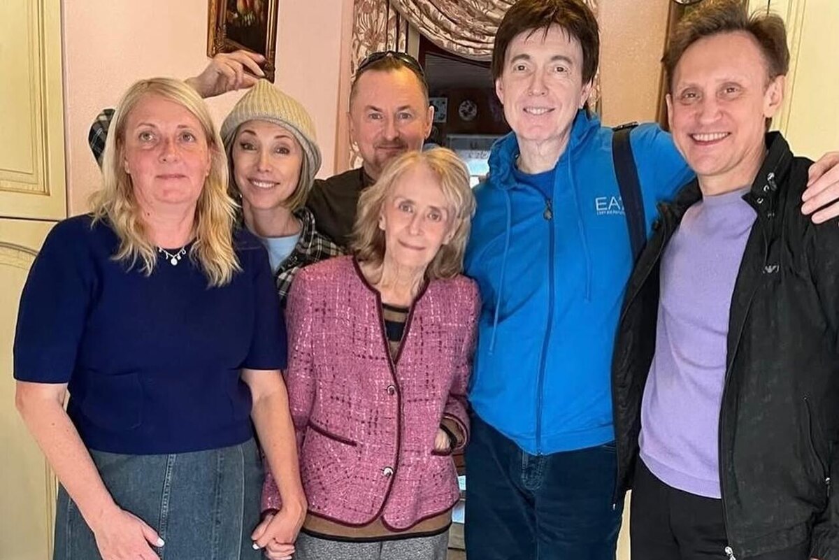    Звезды «Аншлага» собрались вместе Социальные сети