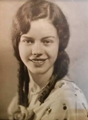 Хелен в юности