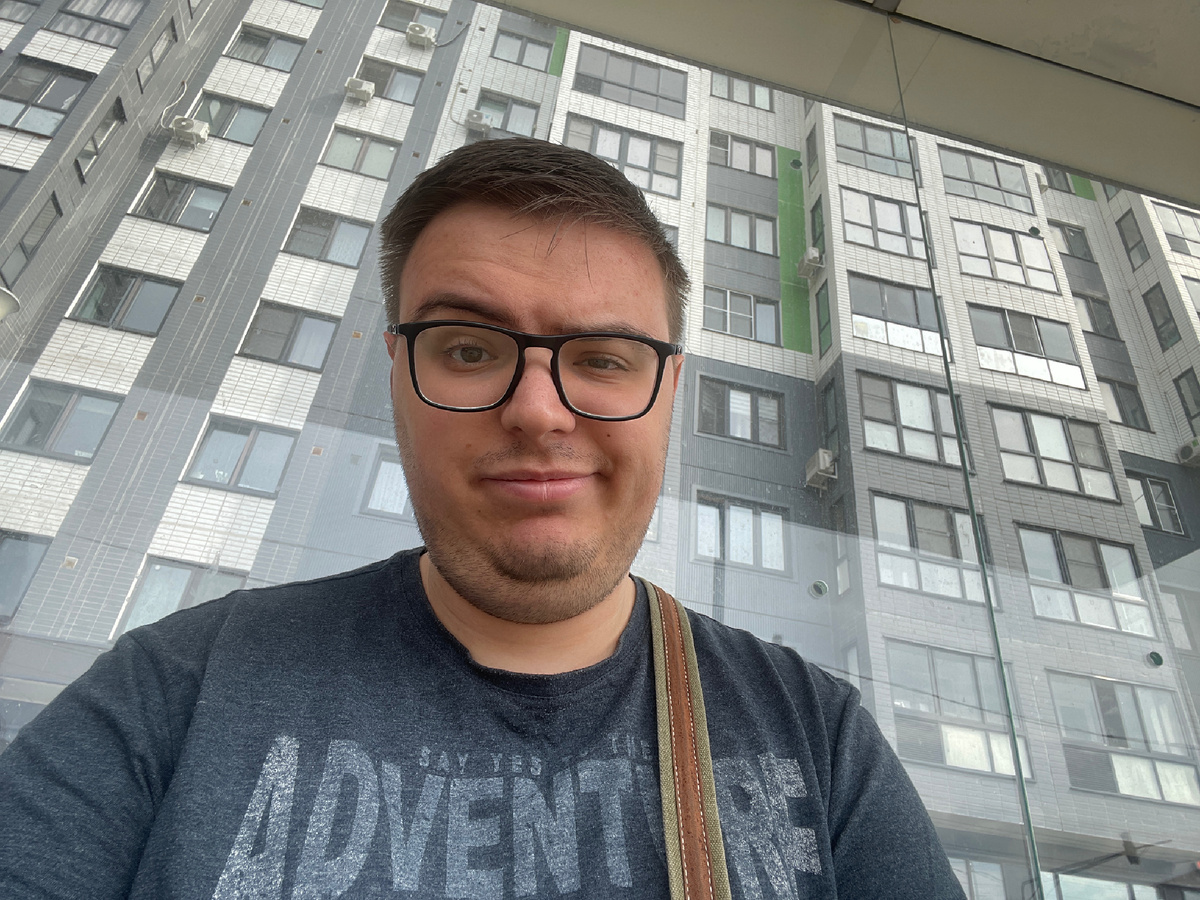 Присаживайтесь удобнее, телефон держите крепче. Мы отправляемся в небольшую поездку! Фото: Михаил Лайф Влог