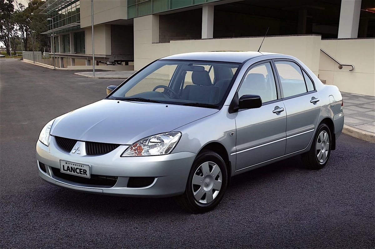 Mitsubishi Lancer IX (2000–2010