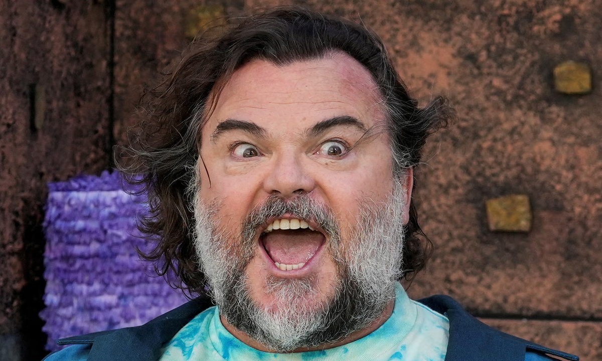 Джек Блэк дико радуется успеху «Steve’s Lava Chicken» 